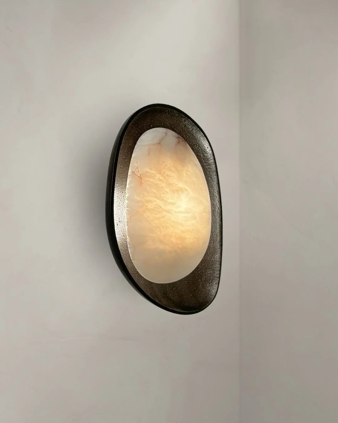Miro Alabaster