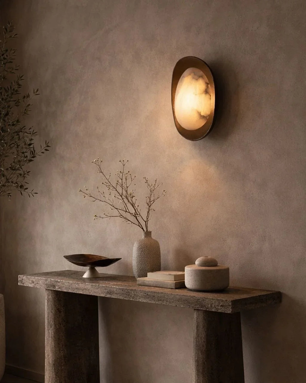 Miro Alabaster